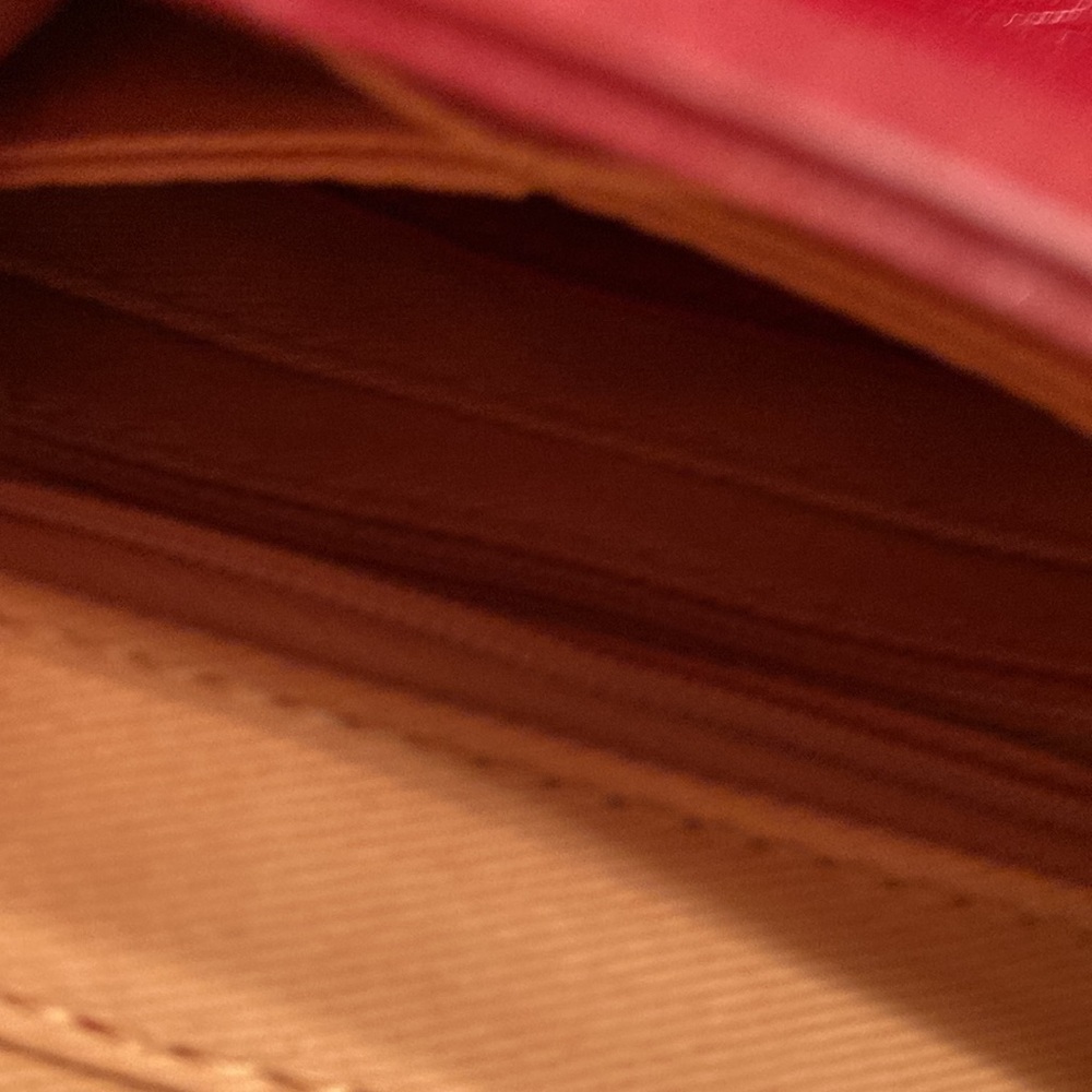 Elegant Red LeatherHobo Crossbody Bag - Picture 13 of 15
